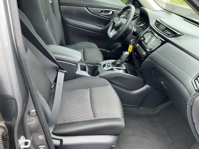 Used 2017 Nissan Rogue S FWD image 17
