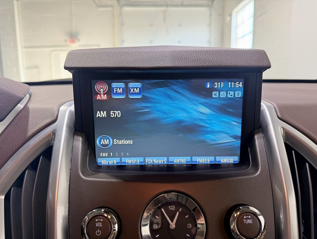 Used 2010 Cadillac SRX Luxury image 16