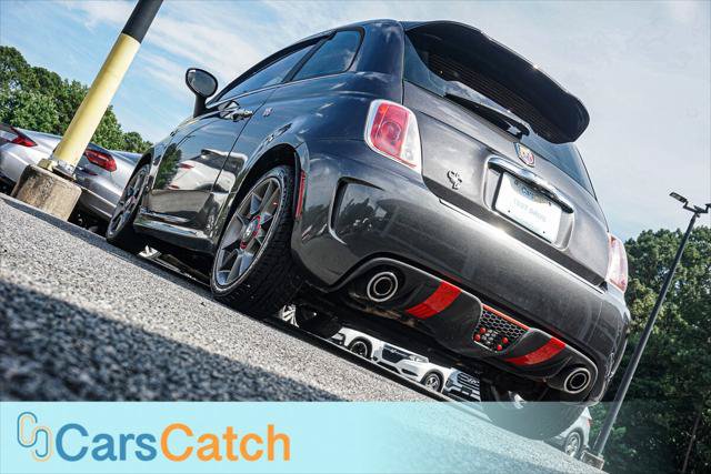 Used 2015 FIAT 500 Abarth w/ Beats Audio Package FWD image 5
