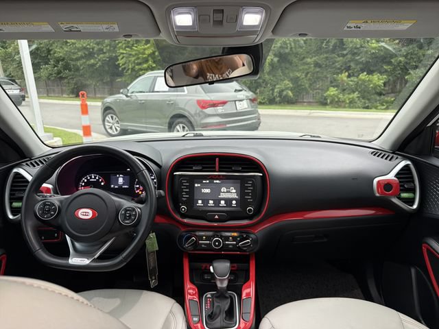 Used 2021 Kia Soul GT-Line FWD image 19
