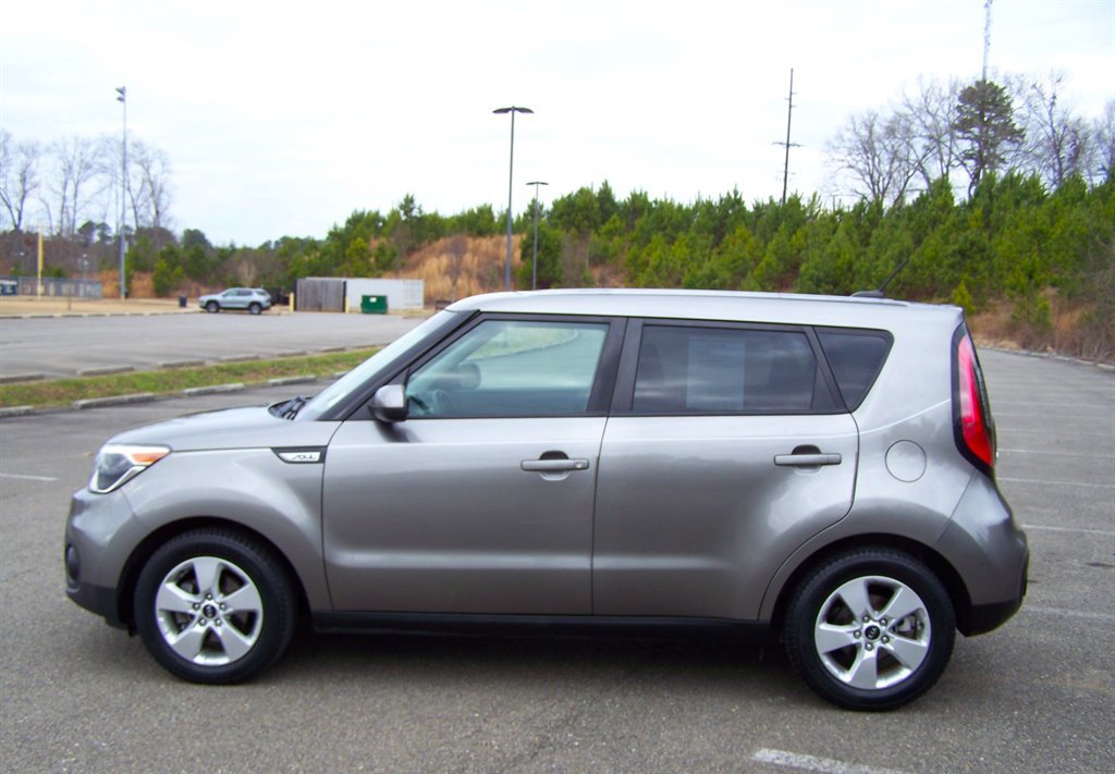 Used 2019 Kia Soul FWD image 6