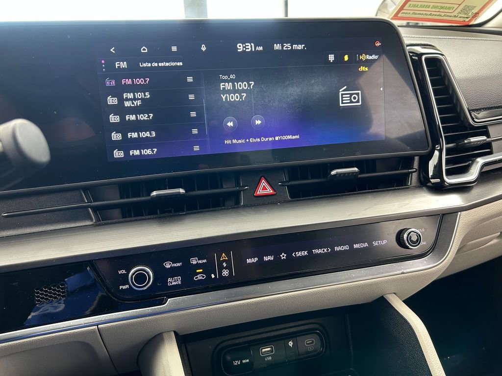 Used 2024 Kia Sportage EX image 18