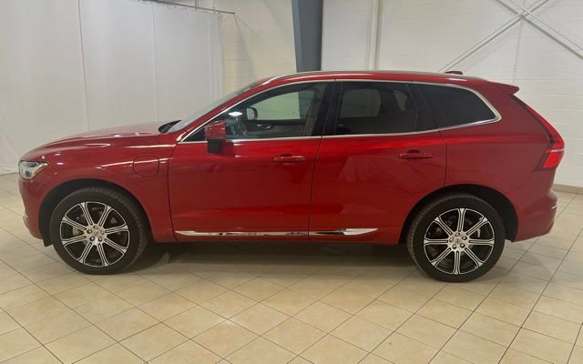 Used 2018 Volvo XC60 T8 Inscription image 2