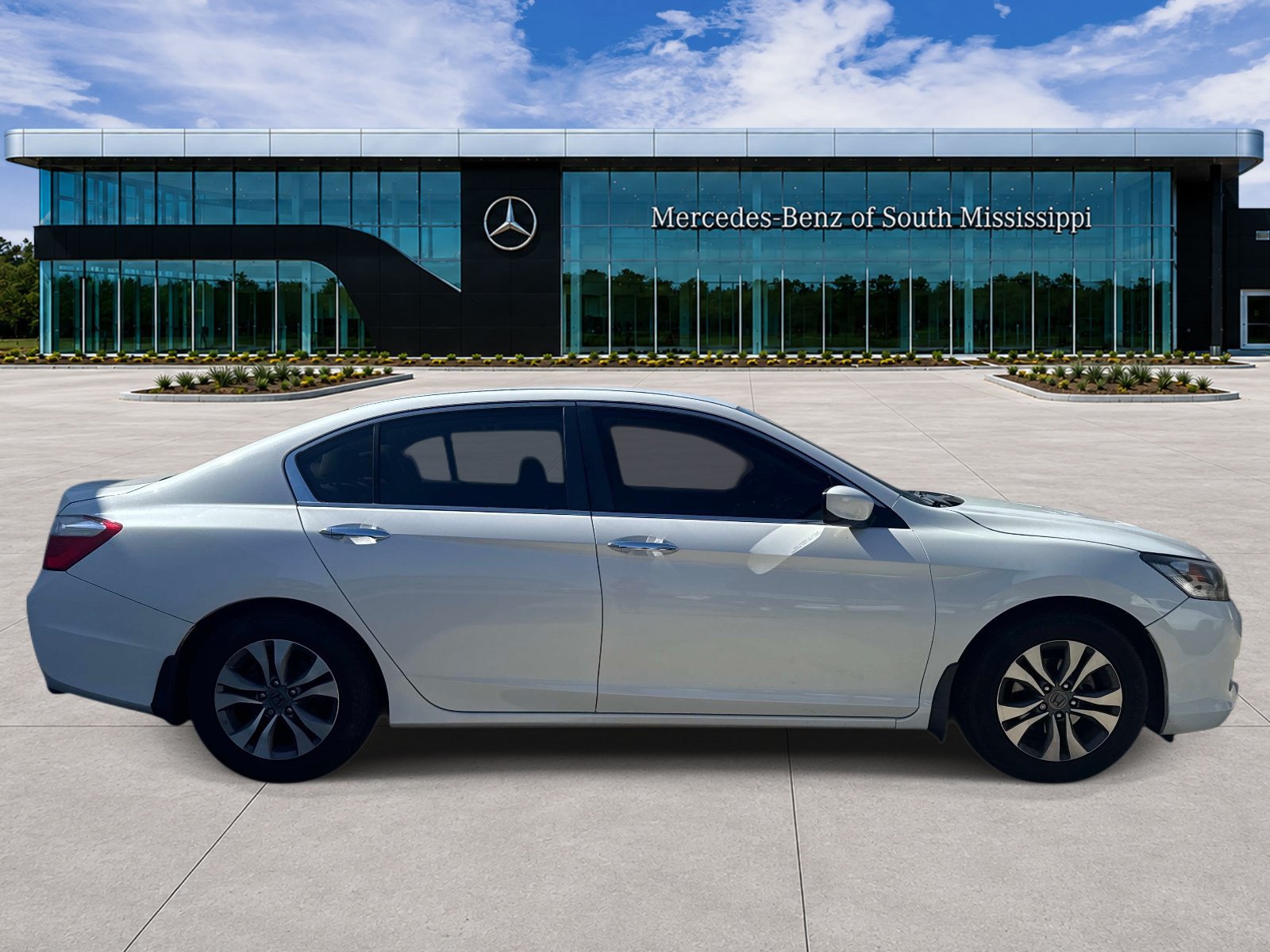 Used 2015 Honda Accord LX image 4