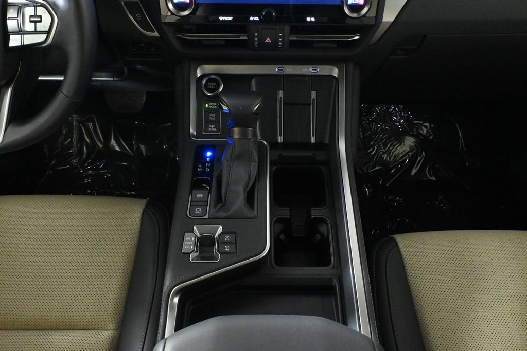 Used 2025 Lexus GX 550 AWD/4WD image 24