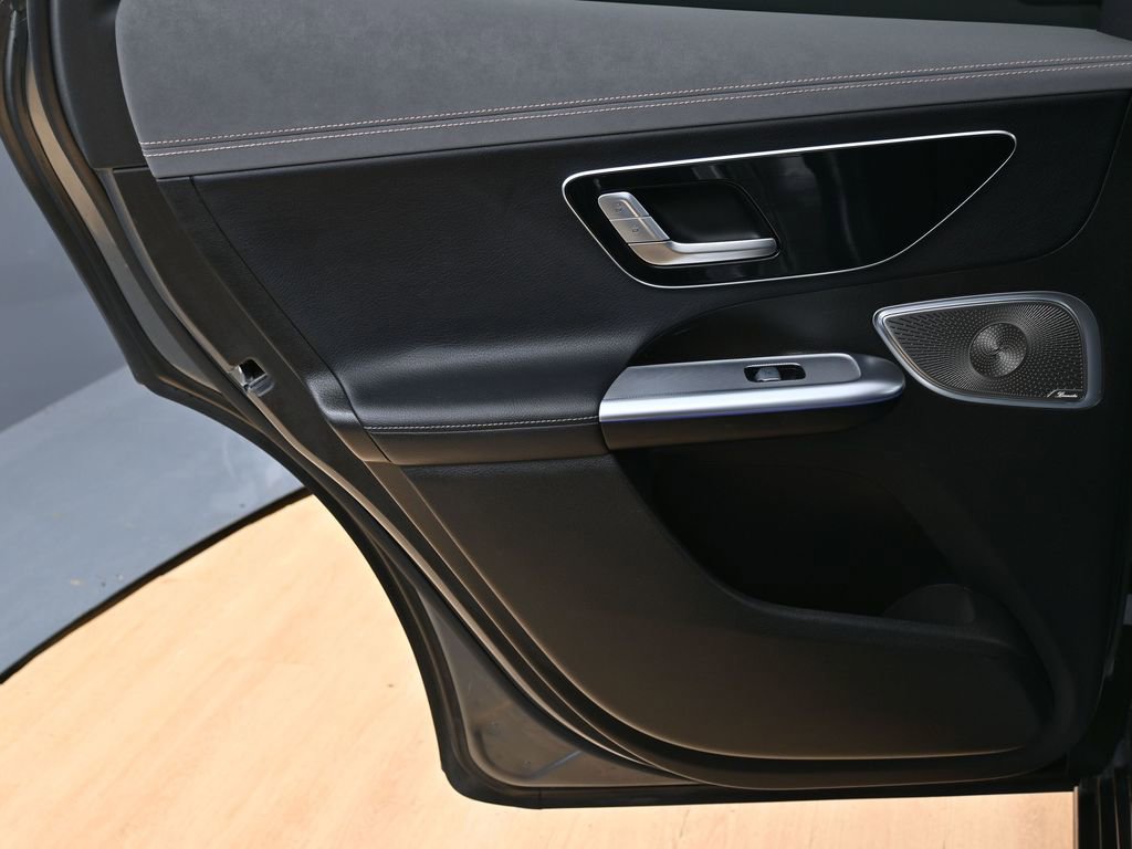 Used 2023 Mercedes-Benz EQE 500 4MATIC SUV image 39