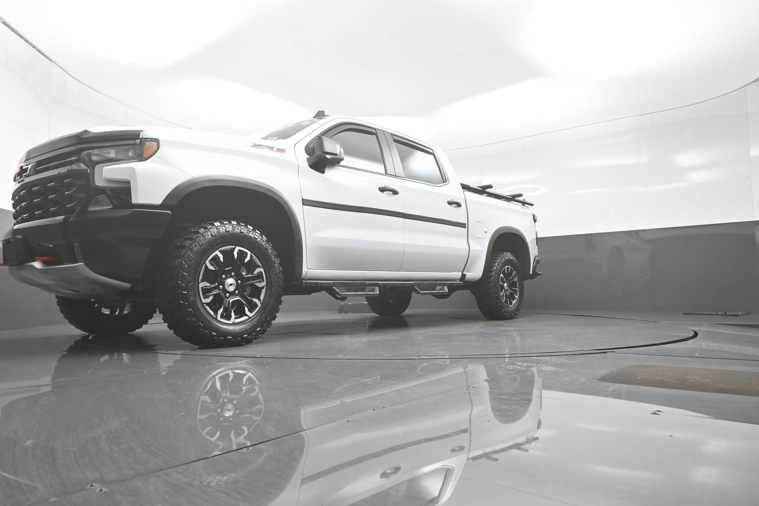 Used 2023 Chevrolet Silverado 1500 ZR2 AWD/4WD image 11