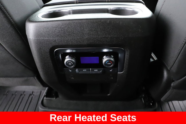 Used 2025 GMC Yukon Elevation AWD/4WD image 29