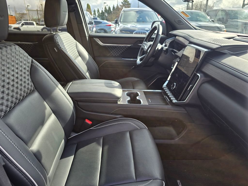 Used 2024 GMC Acadia Denali w/ Super Cruise Package image 48