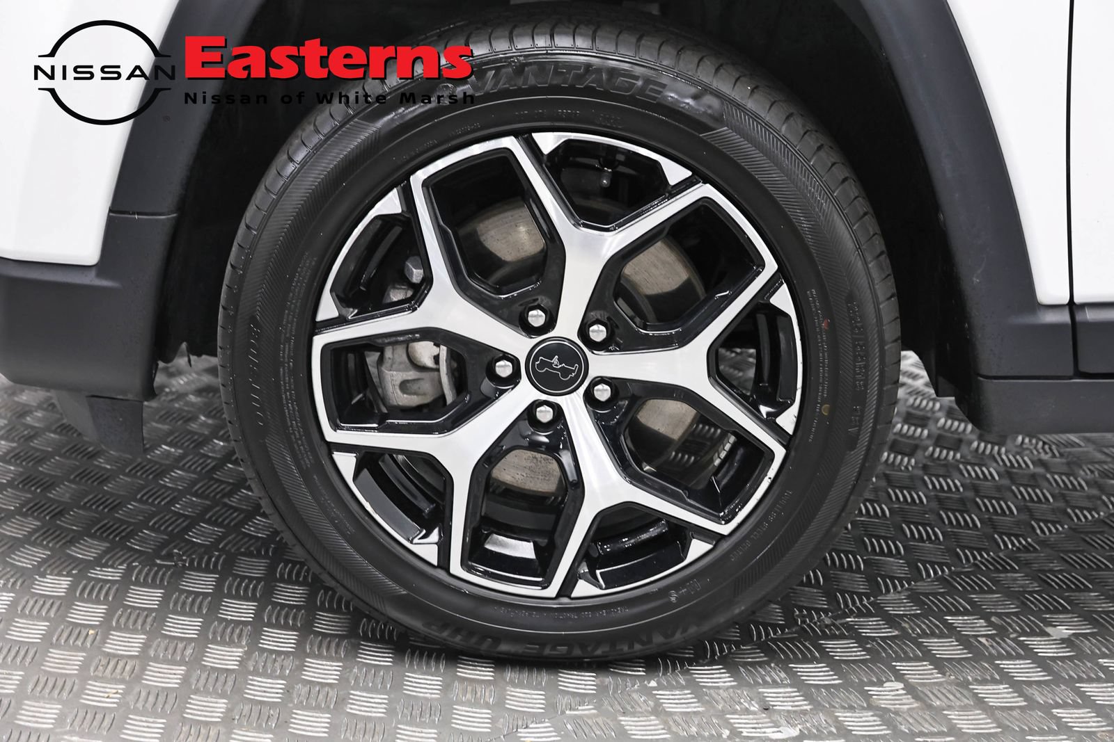 Used 2025 Jeep Compass Limited AWD/4WD image 31