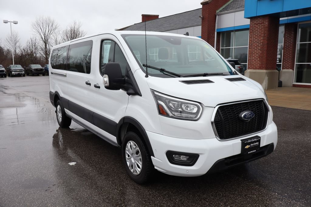 Used 2023 Ford Transit 350 XLT image 4