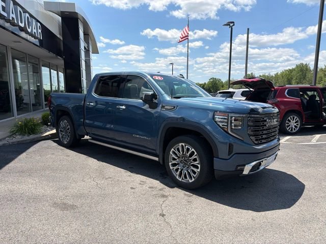 Used 2025 GMC Sierra 1500 Denali Ultimate AWD/4WD image 7