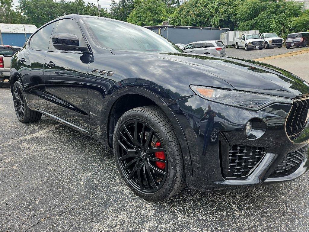 Used 2019 Maserati Levante GranSport AWD/4WD image 3