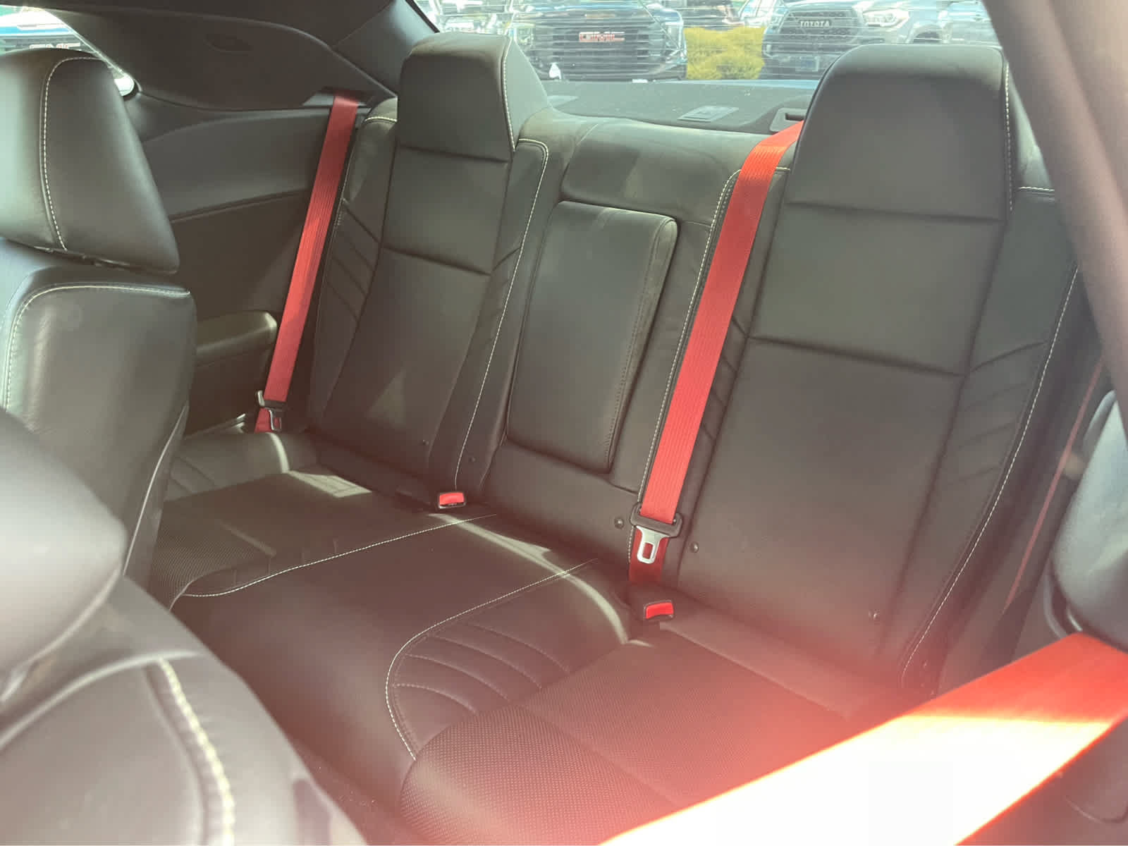 Used 2015 Dodge Challenger SRT Hellcat RWD image 18