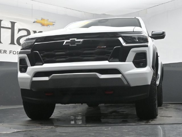 Used 2024 Chevrolet Colorado Z71 w/ Z71 Convenience Package 2 AWD/4WD image 60