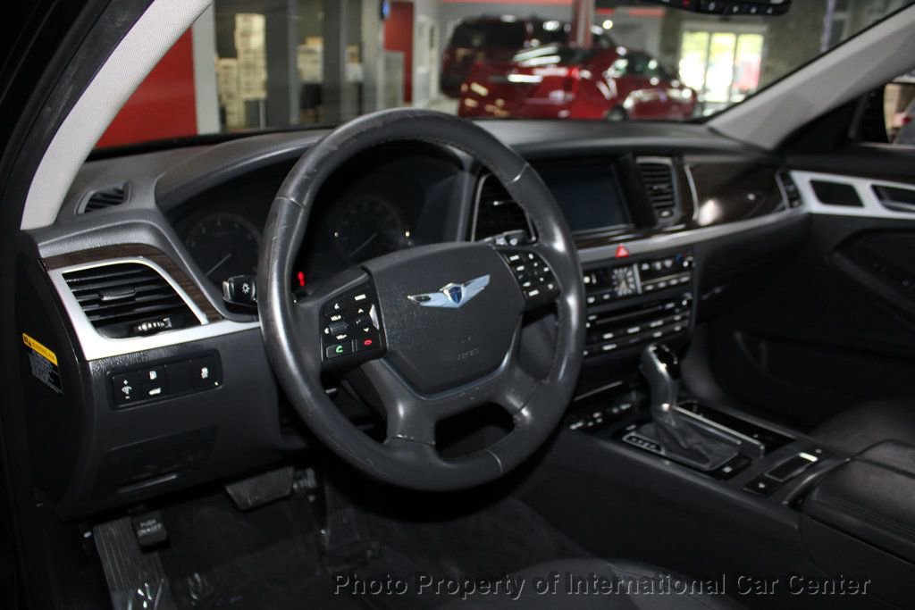 Used 2016 Hyundai Genesis 3.8 image 11