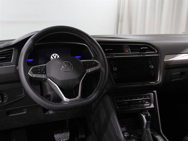 Certified 2024 Volkswagen Tiguan SE image 6