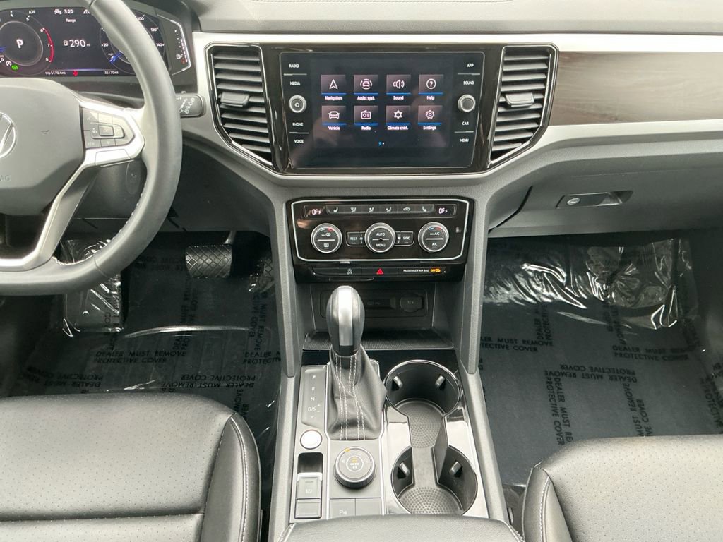 Used 2023 Volkswagen Atlas SE w/ Panoramic Sunroof Package image 11