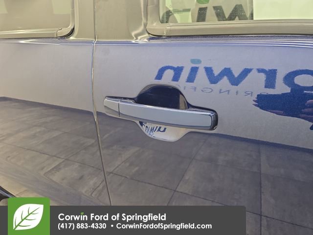 Used 2022 Nissan Frontier SV image 8