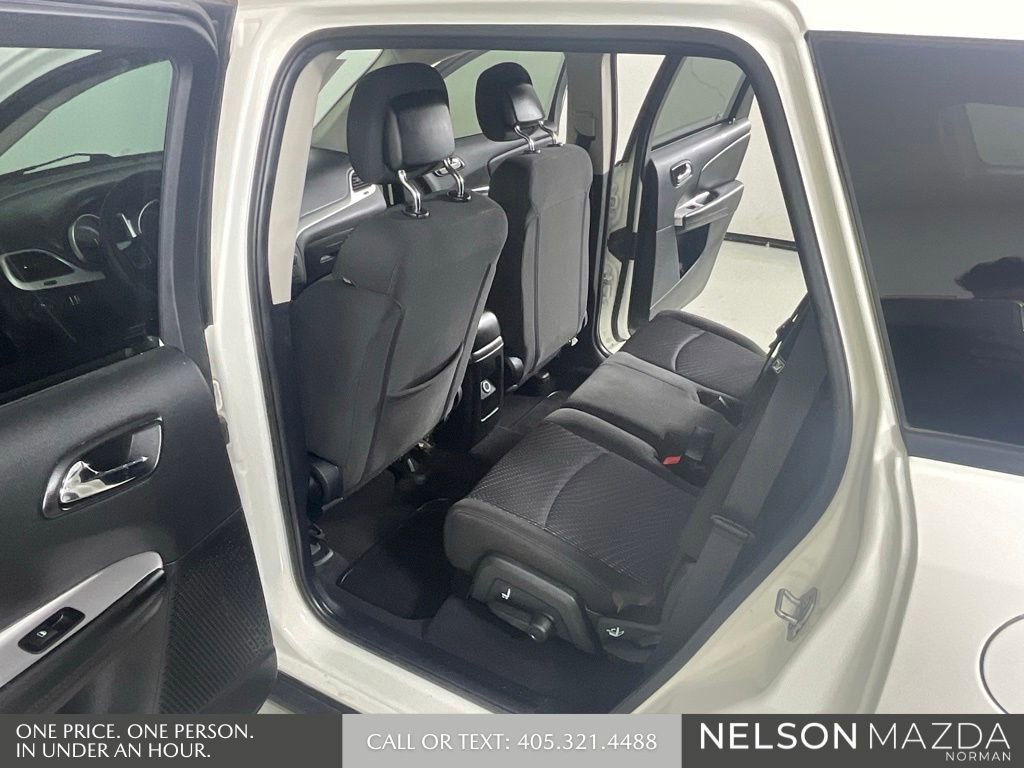 Used 2018 Dodge Journey SXT FWD image 12
