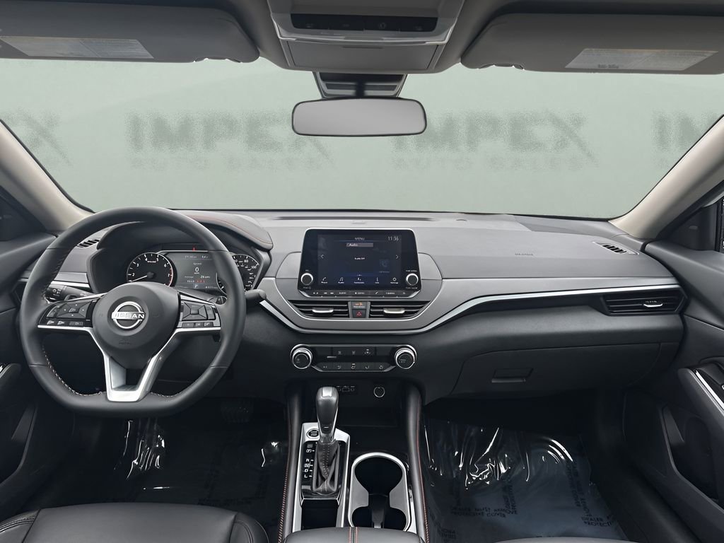 Used 2025 Nissan Altima 2.5 SR image 12