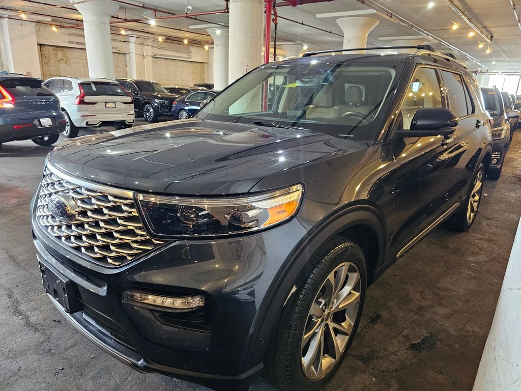 Used 2022 Ford Explorer Platinum w/ Equipment Group 601A AWD/4WD image 1
