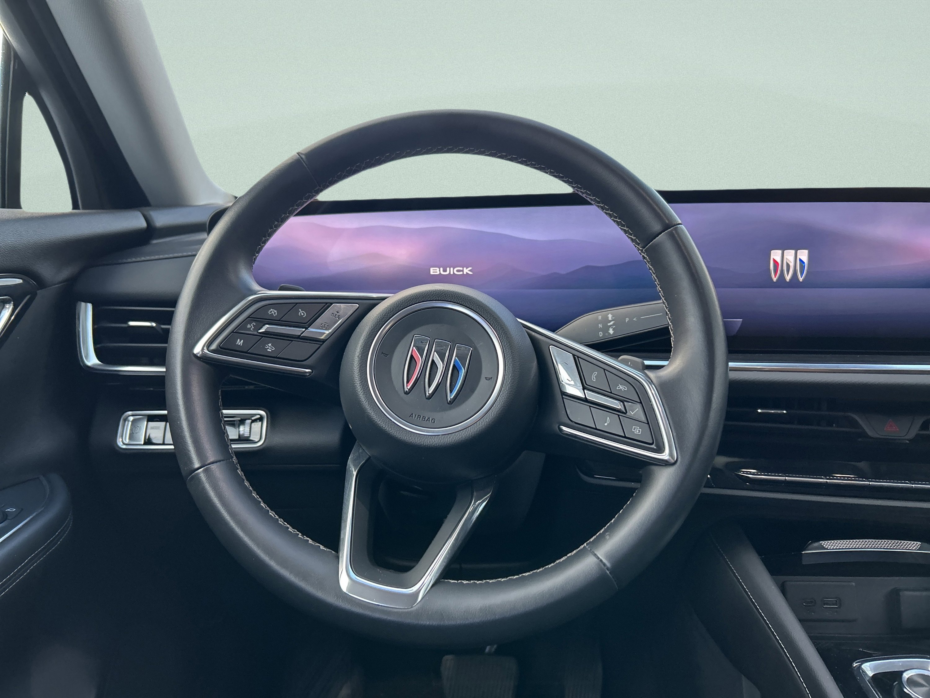 Used 2024 Buick Envision Preferred image 19