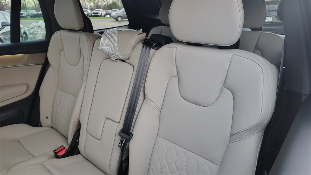 New 2026 Volvo XC90 B5 Plus image 25