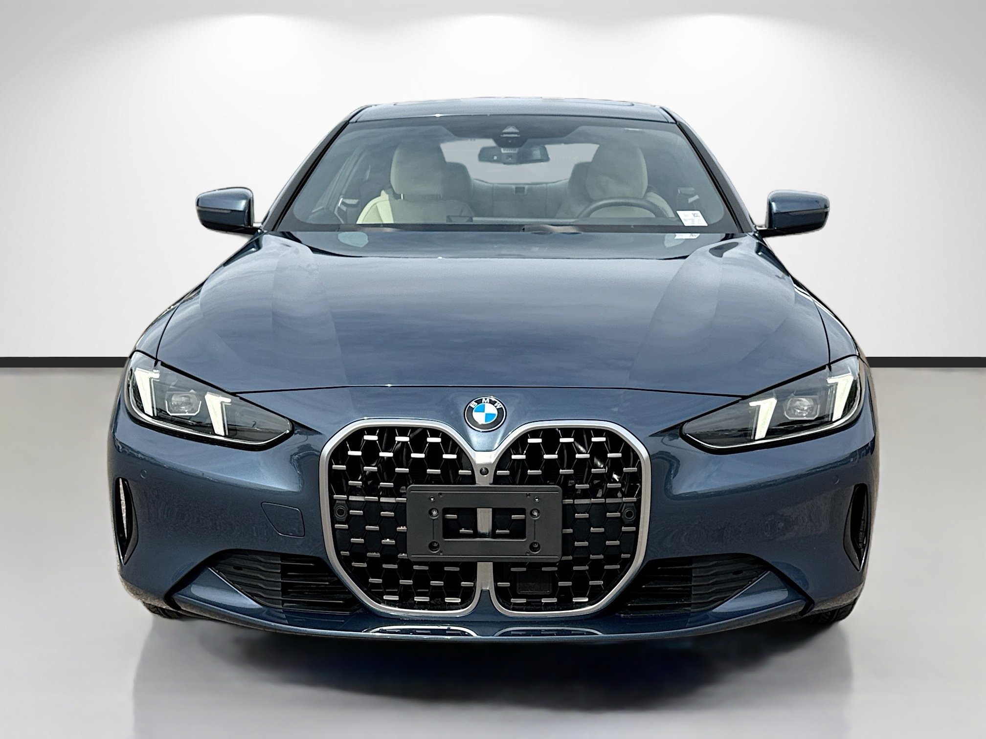 Used 2025 BMW 430i xDrive Coupe w/ Premium Package image 8