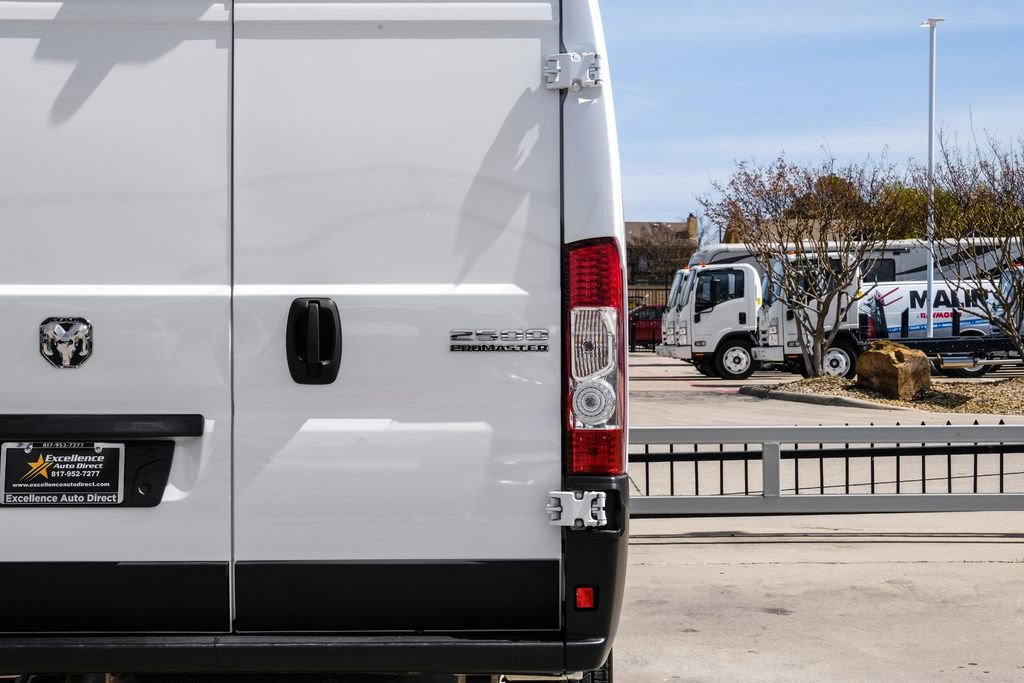 Used 2023 RAM ProMaster 2500 image 43