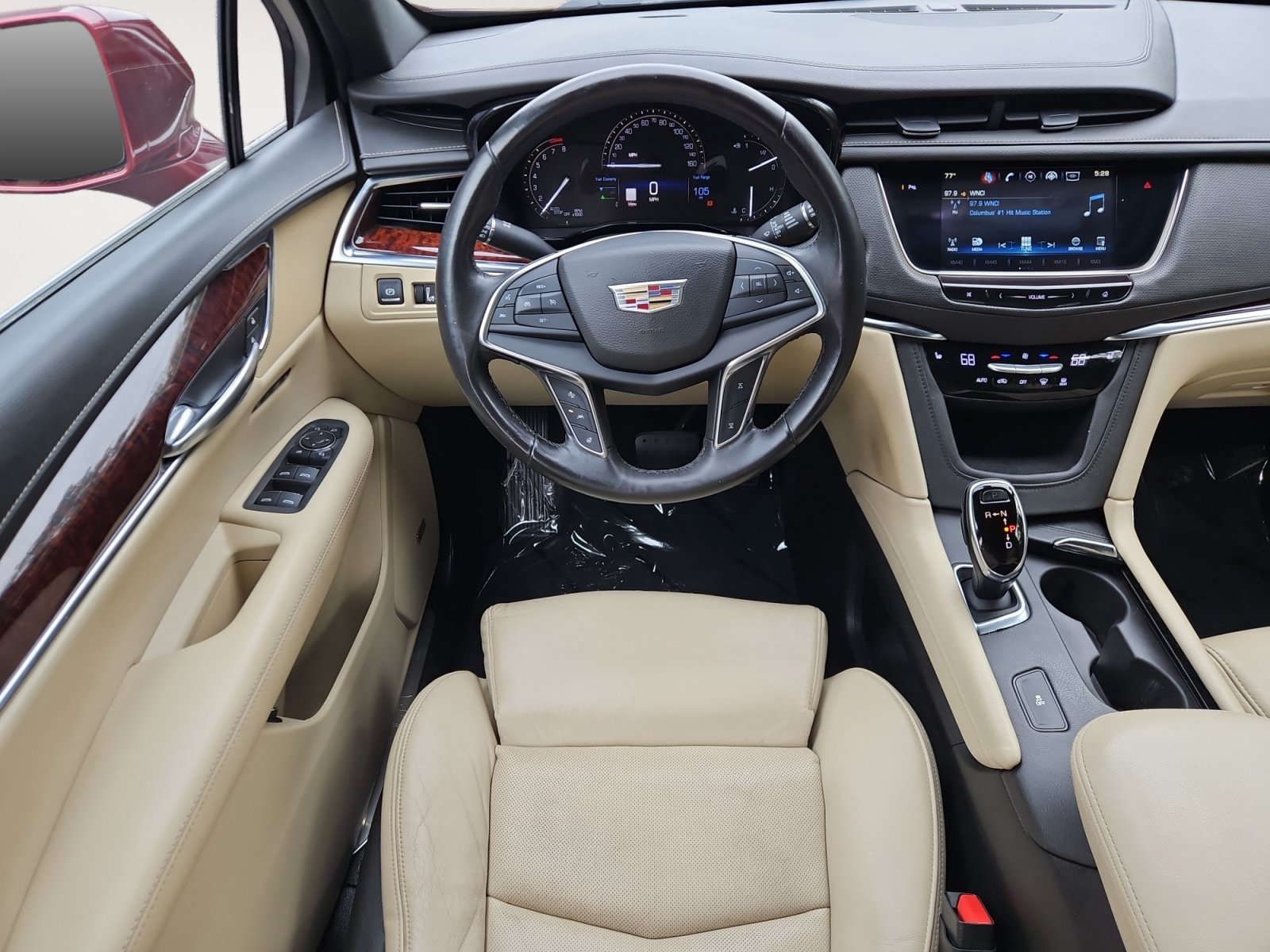 Used 2017 Cadillac XT5 Luxury w/ Driver Awareness Package FWD image 10