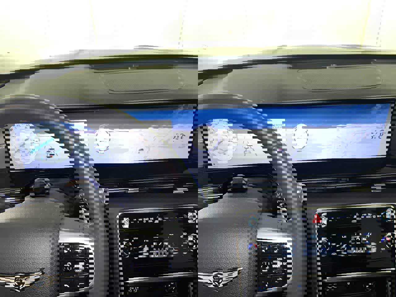 Used 2025 Genesis GV80 2.5T Standard image 17