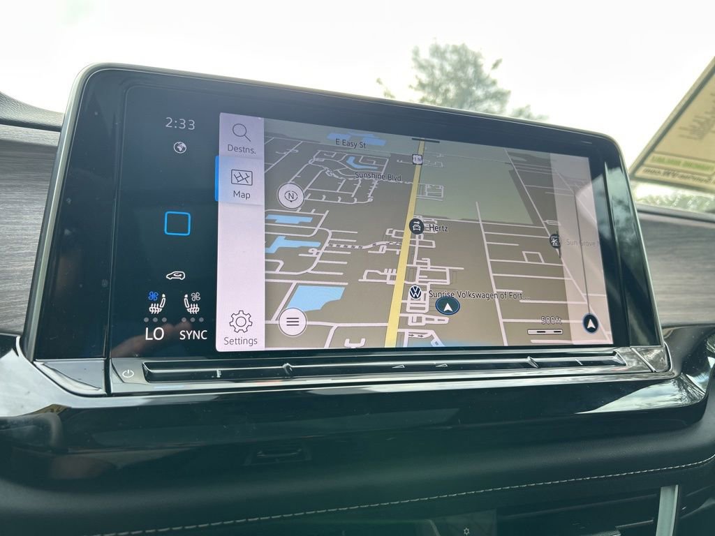 Used 2025 Volkswagen Atlas SEL Premium R-Line image 35