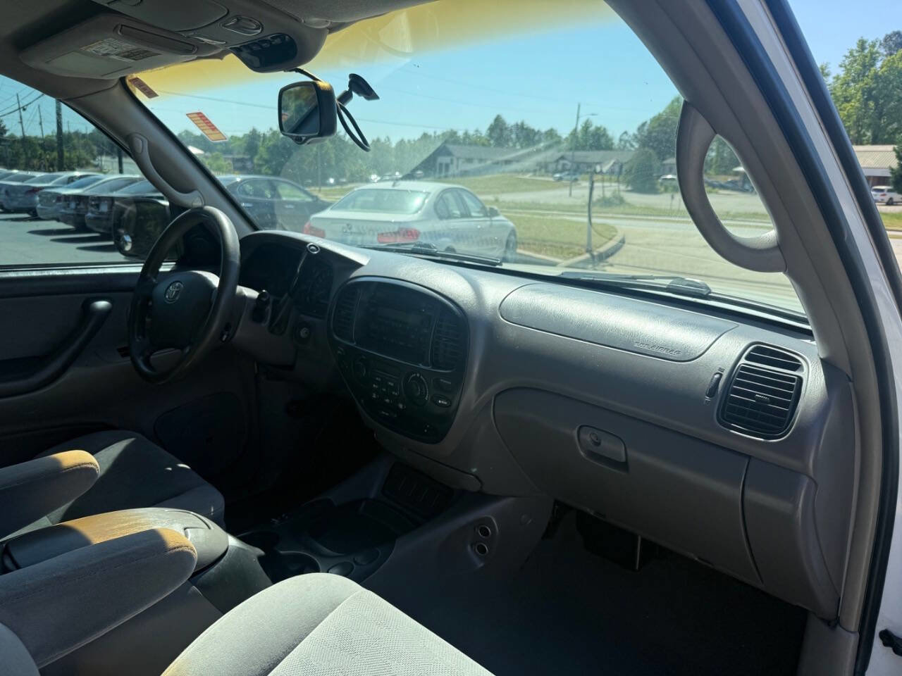 Used 2006 Toyota Sequoia SR5 RWD image 15