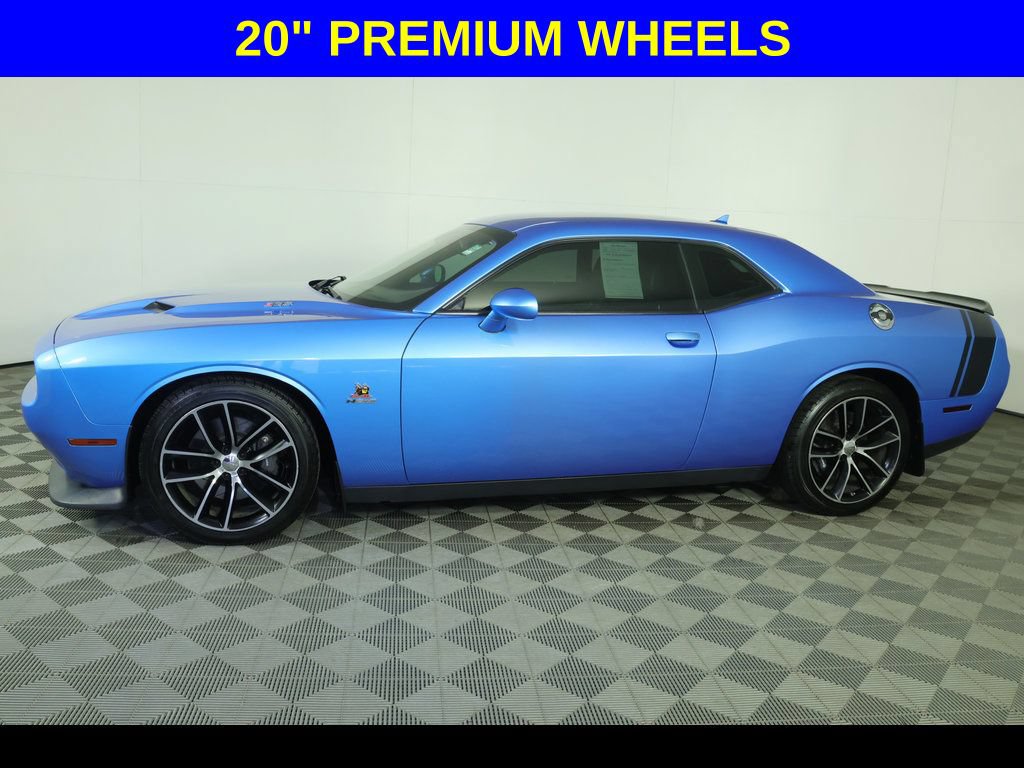 Used 2016 Dodge Challenger R/T Scat Pack w/ Leather Interior Group RWD image 7