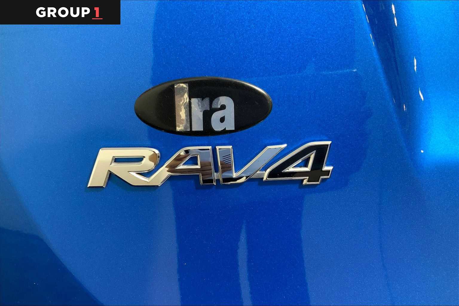 Used 2017 Toyota RAV4 SE image 30