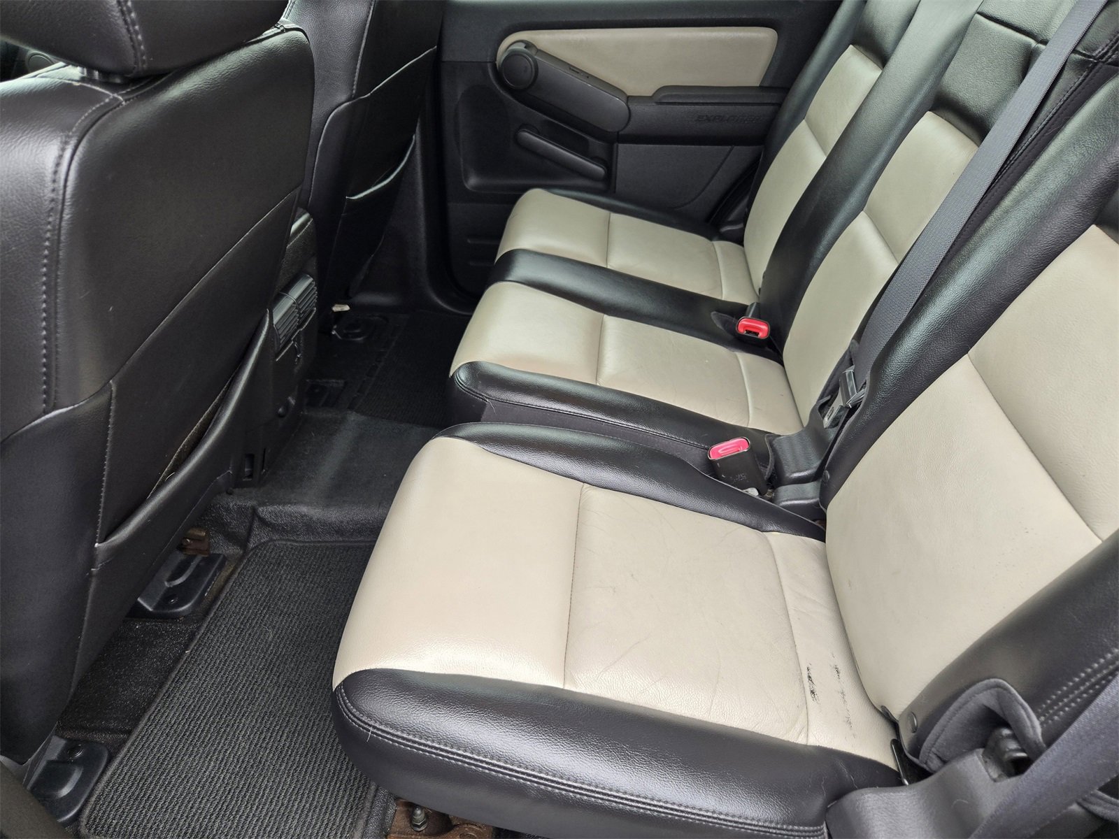 Used 2007 Ford Explorer Sport Trac Limited image 27