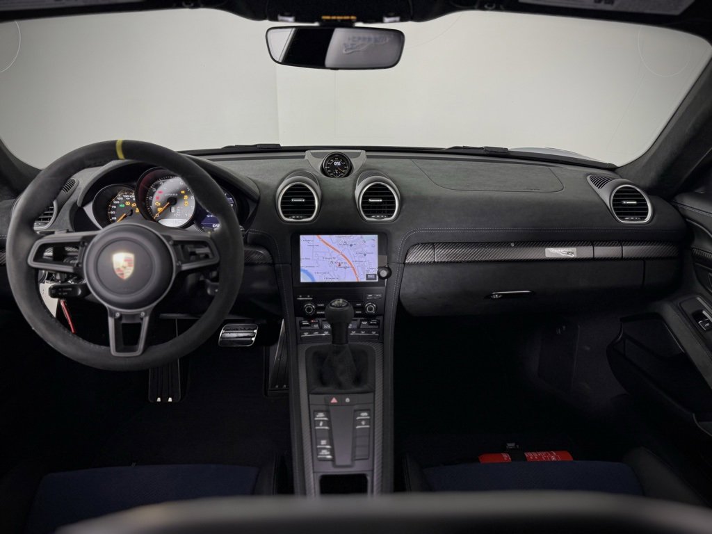 Used 2024 Porsche 718 Cayman GT4 RS image 22