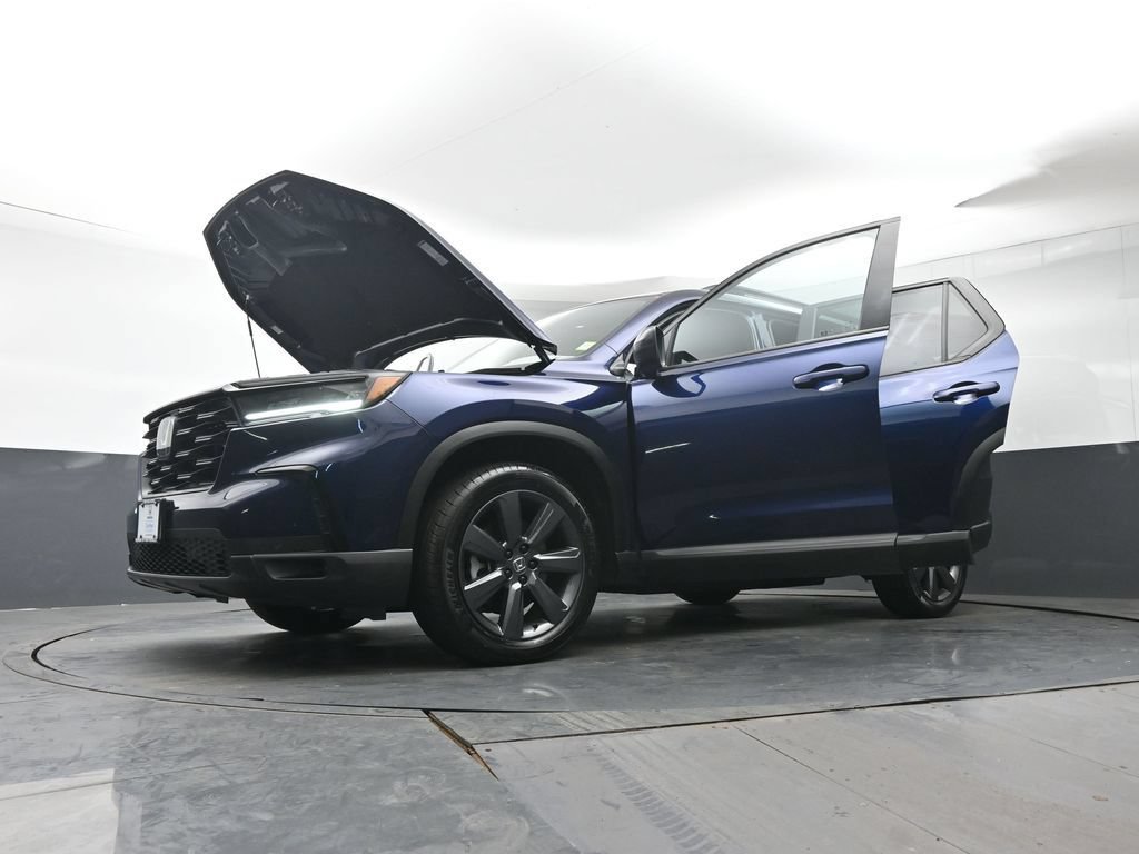 Used 2025 Honda Pilot Sport image 45