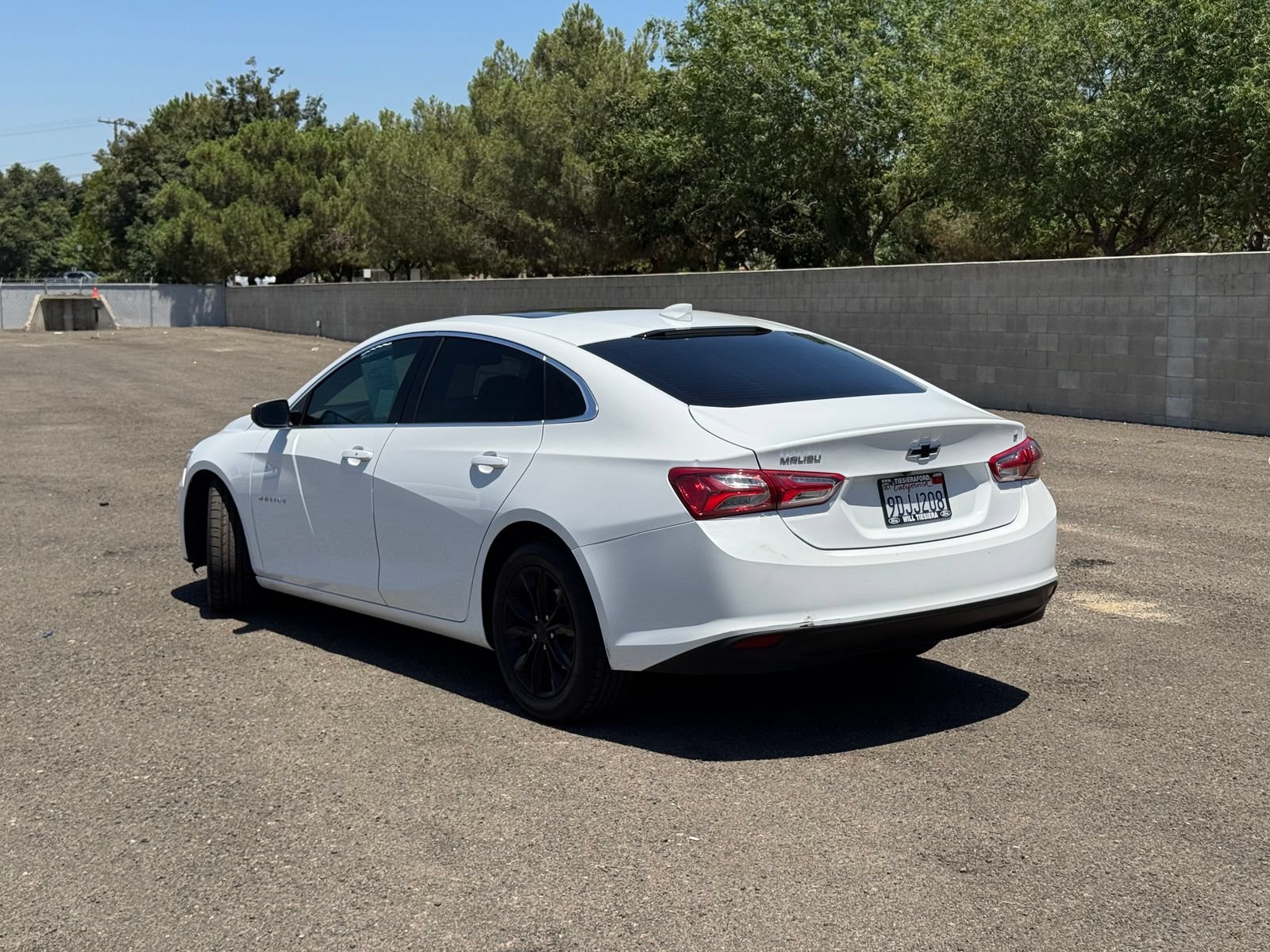 Used 2022 Chevrolet Malibu LT FWD image 6