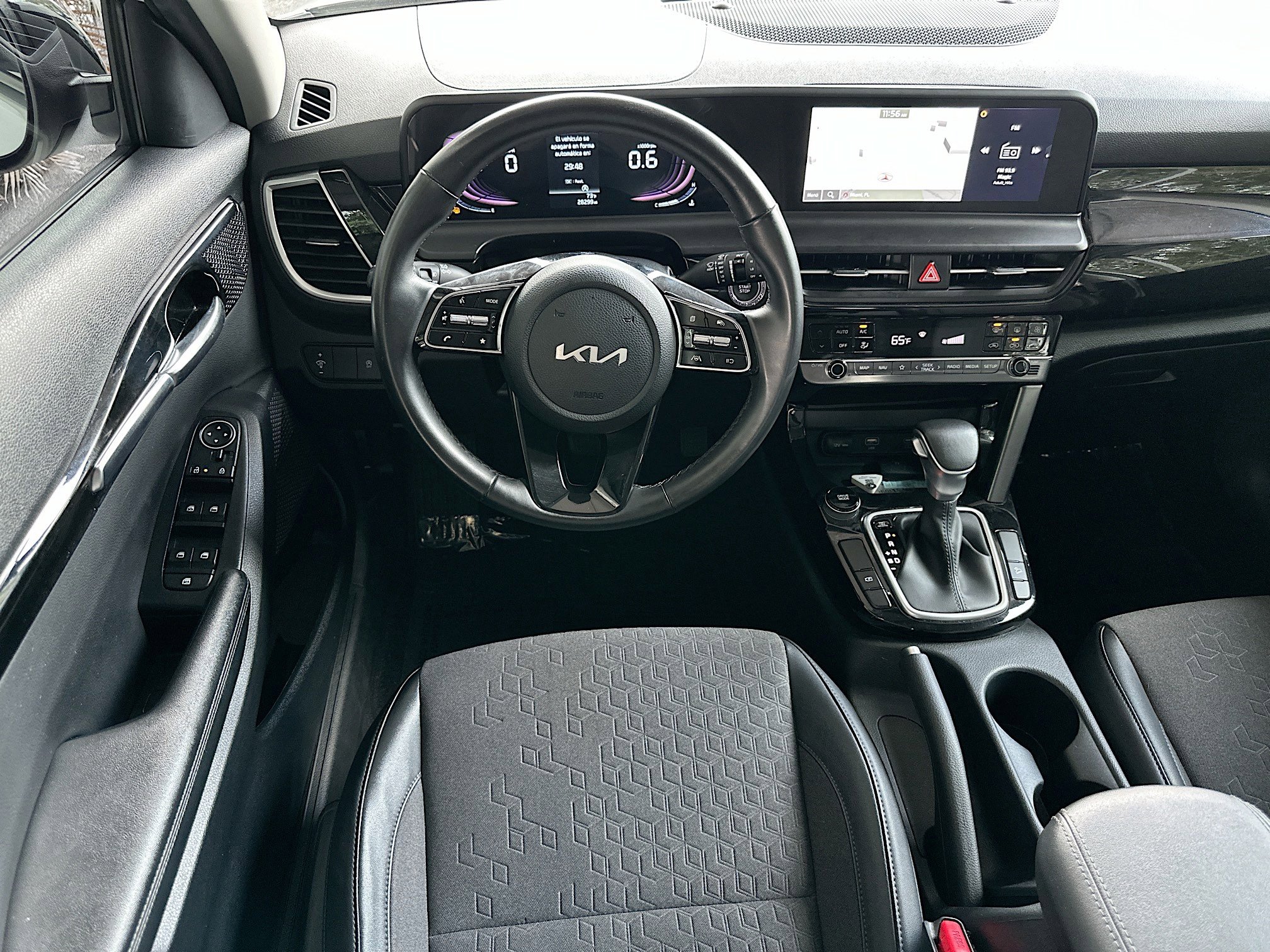 Used 2025 Kia Seltos S image 21