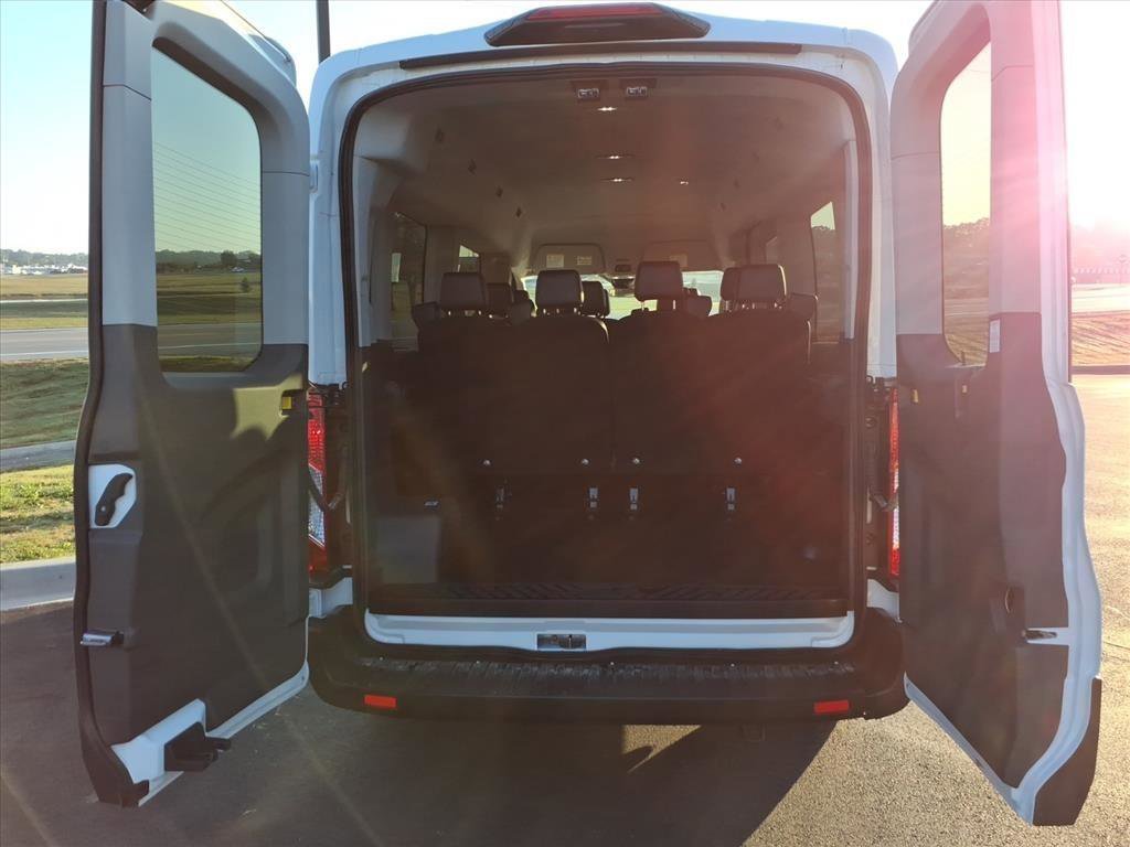 Used 2024 Ford Transit 350 XL image 5