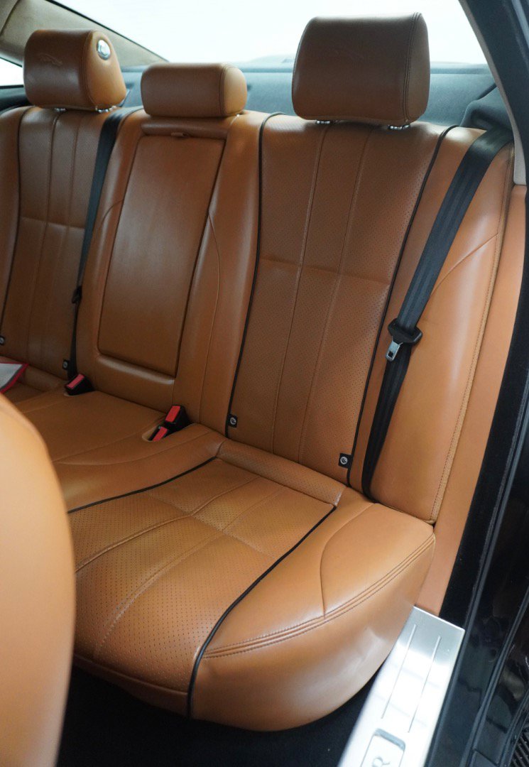 Used 2013 Jaguar XJ L Portfolio AWD/4WD image 3