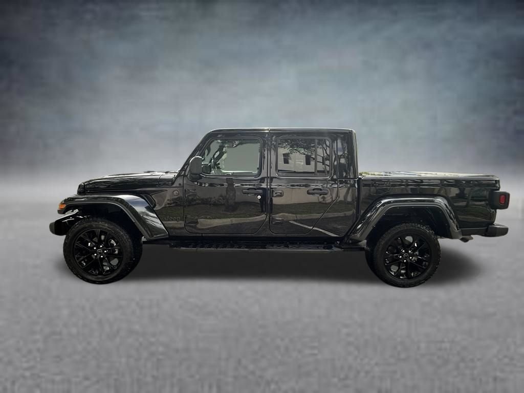 Certified 2024 Jeep Gladiator Sport AWD/4WD image 4