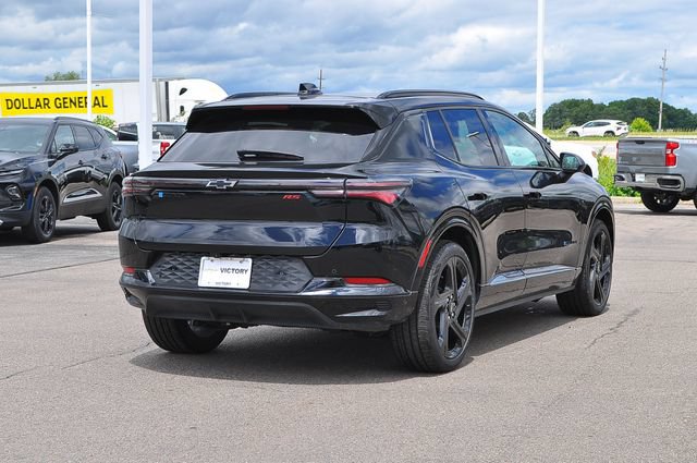 Used 2024 Chevrolet Equinox EV RS FWD image 3