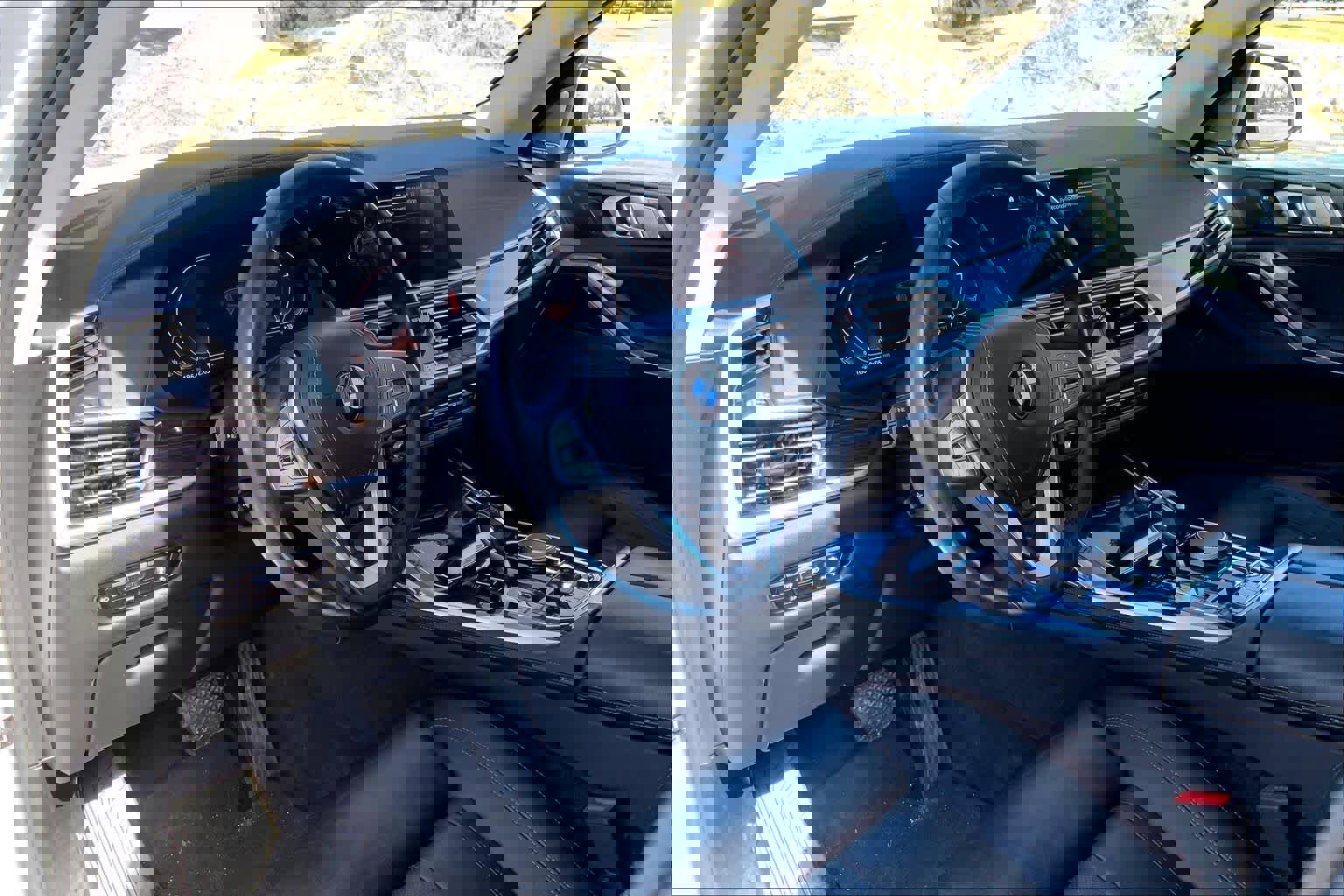 Used 2021 BMW X7 xDrive40i w/ Premium Package image 18