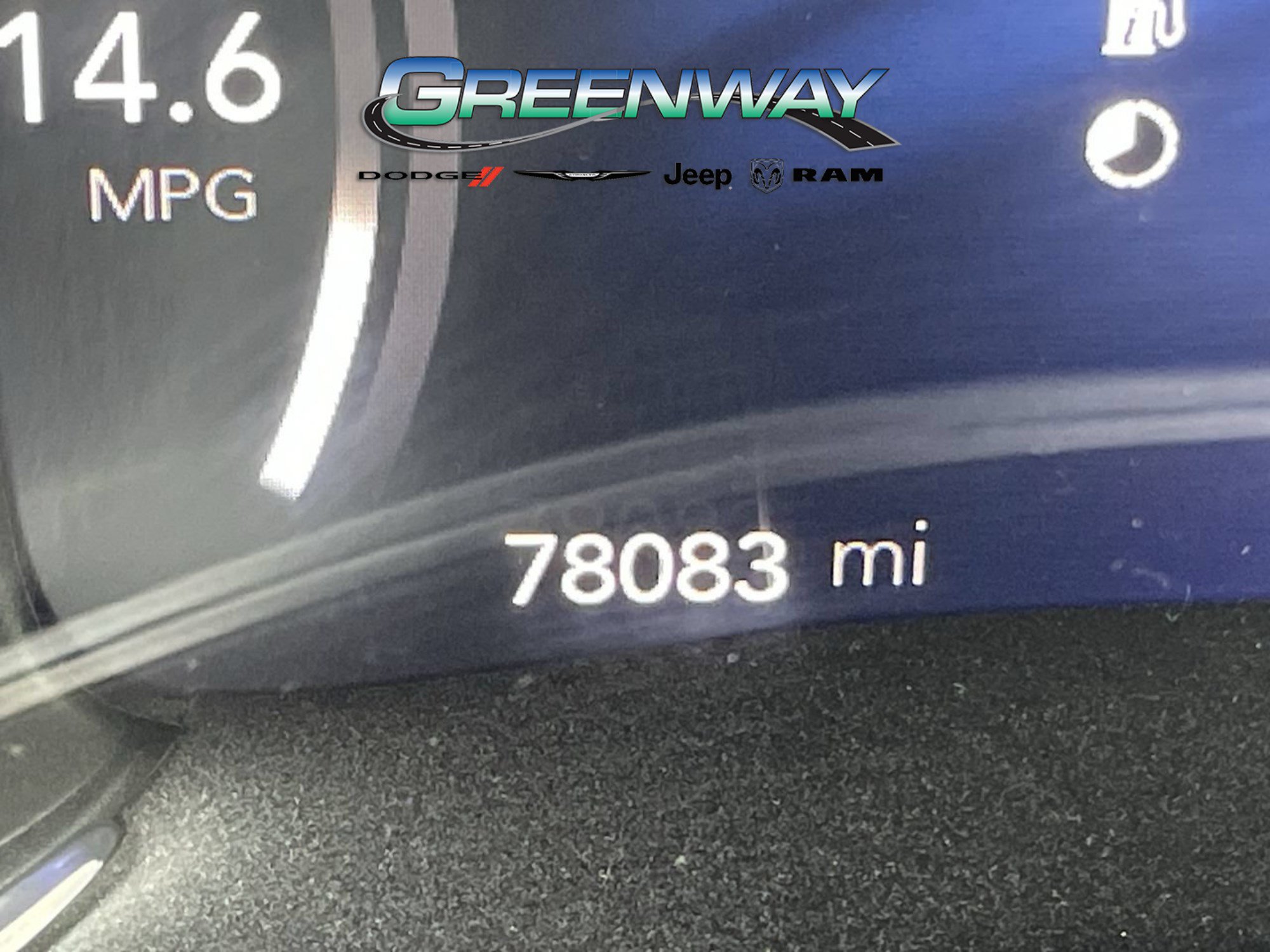 Used 2017 Chrysler Pacifica Platinum FWD image 36