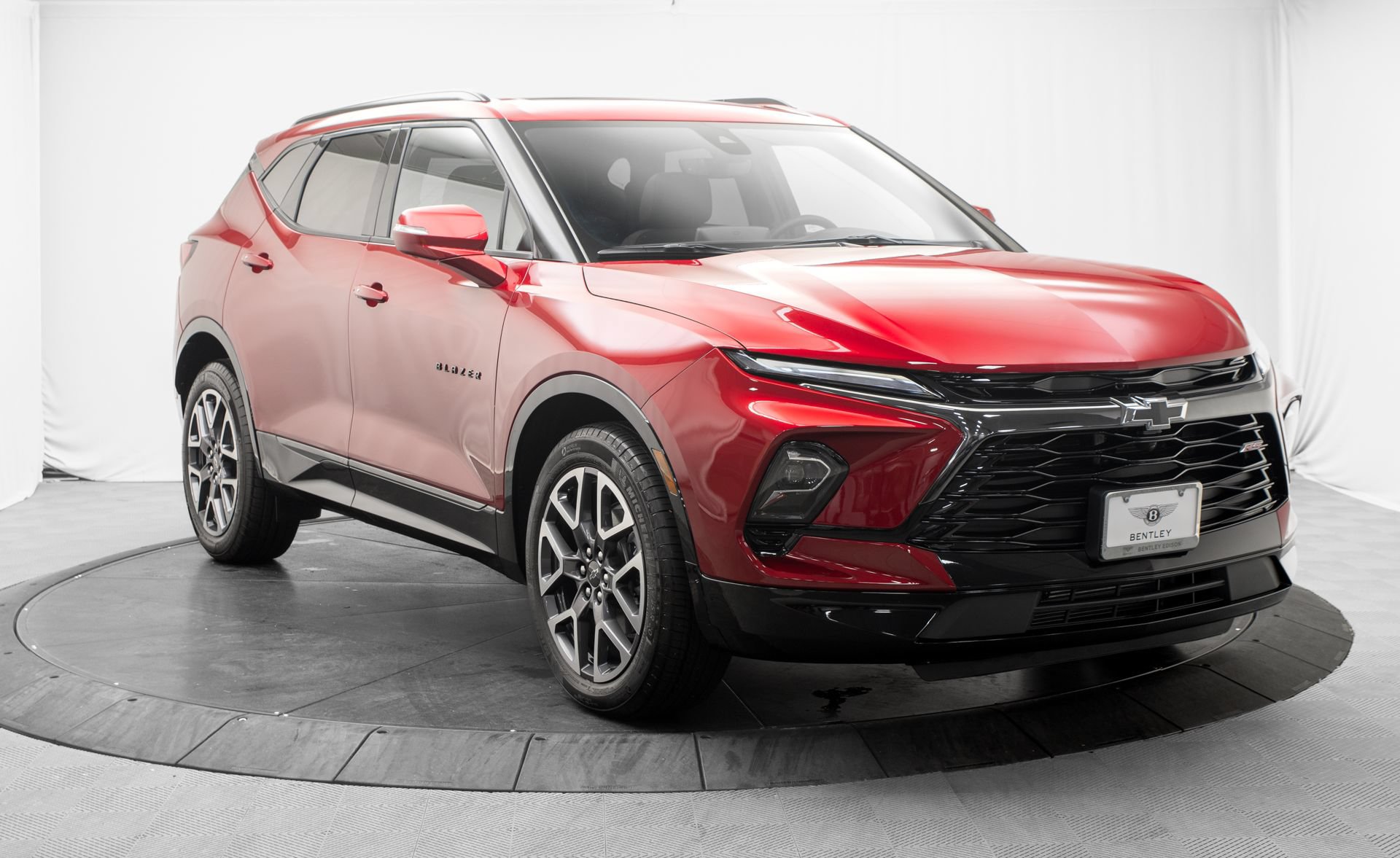 Used 2025 Chevrolet Blazer RS w/ Driver Confidence II Package AWD/4WD image 9