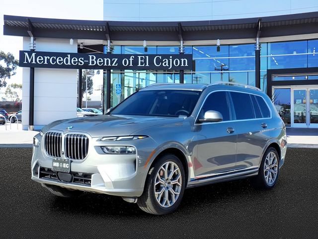 Used 2024 BMW X7 xDrive40i w/ Premium Package AWD/4WD image 1