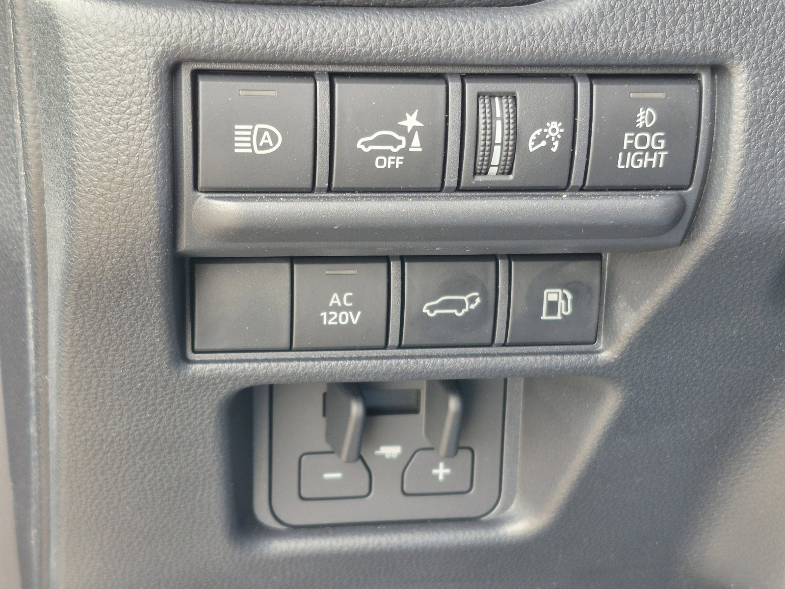 Used 2026 Toyota Land Cruiser w/ Premium Package image 39